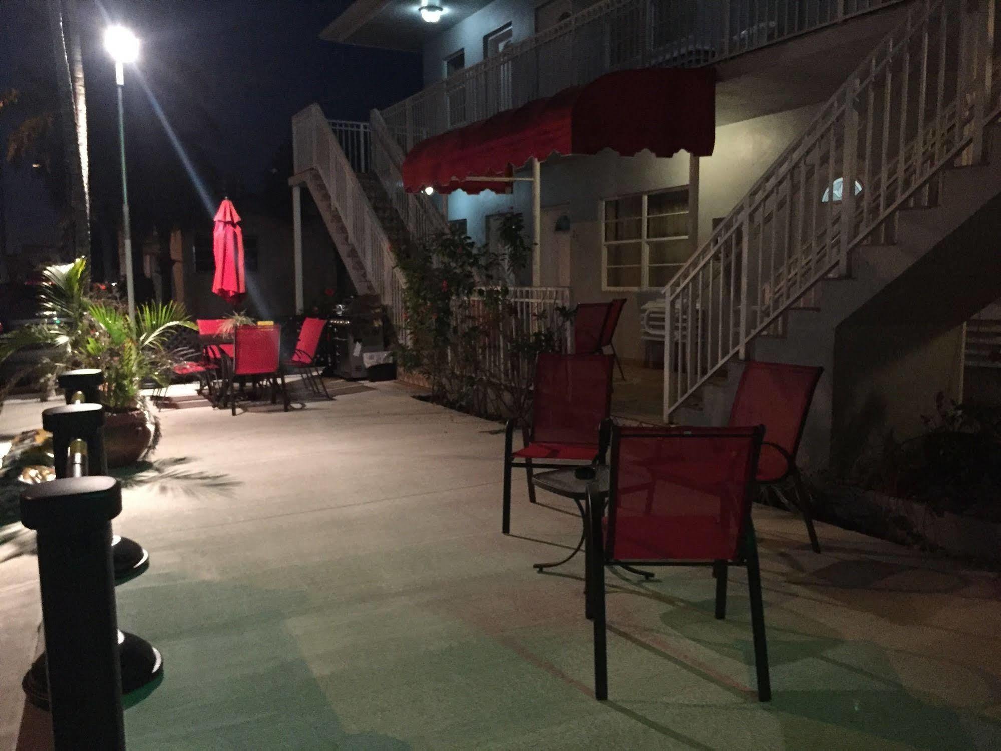 Silver Spray Motel Hollywood Exterior photo