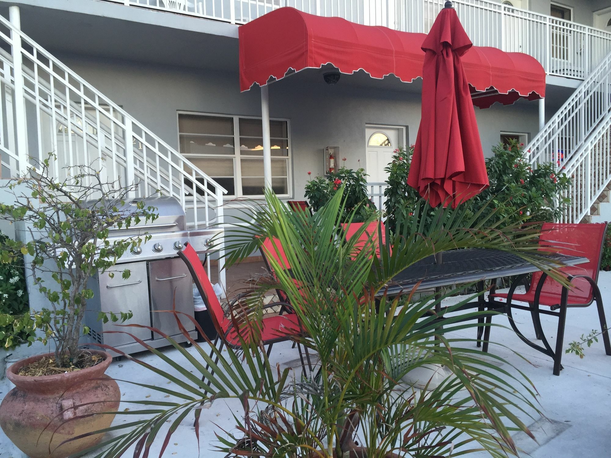 Silver Spray Motel Hollywood Exterior photo